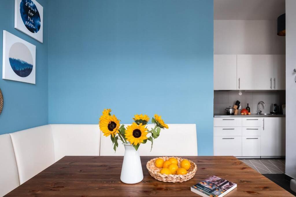 Sc 05 By Rockchair Apartments L Superhost Status L 2 Bedrooms Boxspringbeds Balcony Elevator - Cozy Family & Business Flair Welcomes You! برلين المظهر الخارجي الصورة