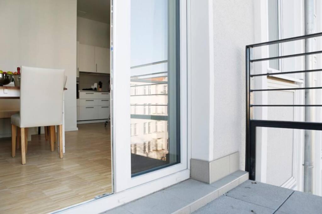 Sc 05 By Rockchair Apartments L Superhost Status L 2 Bedrooms Boxspringbeds Balcony Elevator - Cozy Family & Business Flair Welcomes You! برلين المظهر الخارجي الصورة